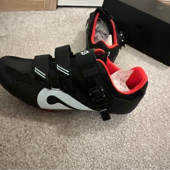 Peloton Cycling Shoes Unisex Sz 41 Cleats Black Red - Picture 5 of 11